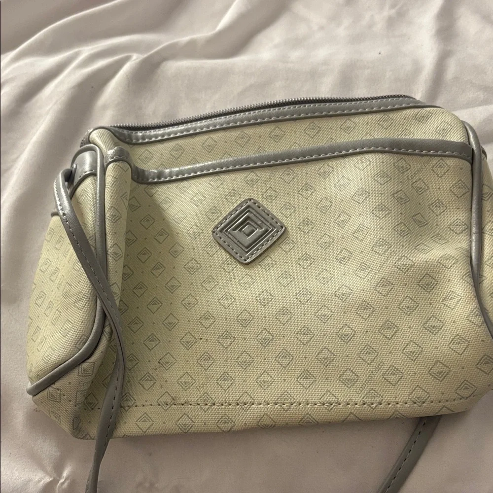 Elegant Cream and Gray Women's Bag